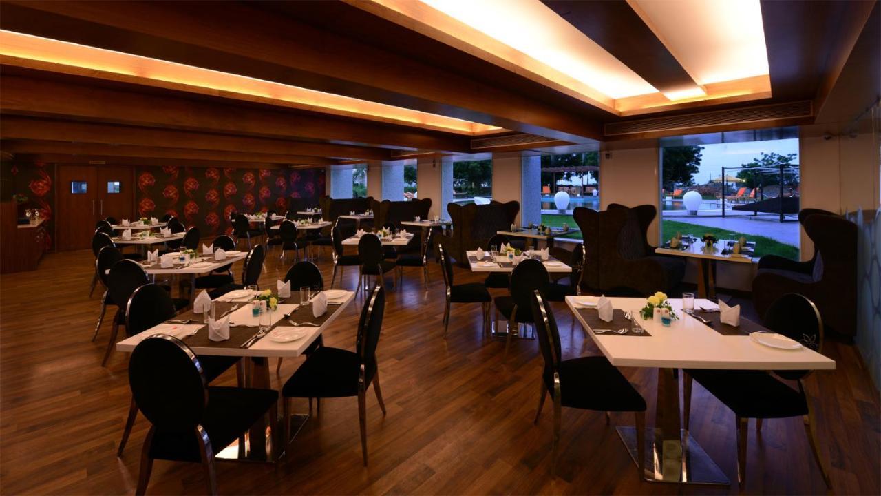 Top3 Lords Resort Bhavnagar Exterior photo